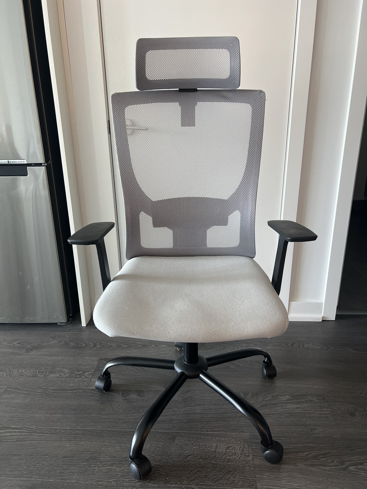 Office ergonomic chair thumbnail