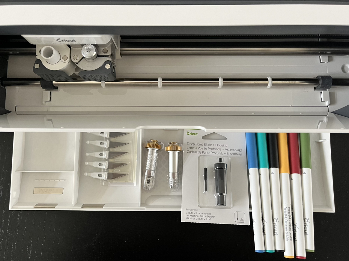 Cricut Maker + Accessories - photo 3