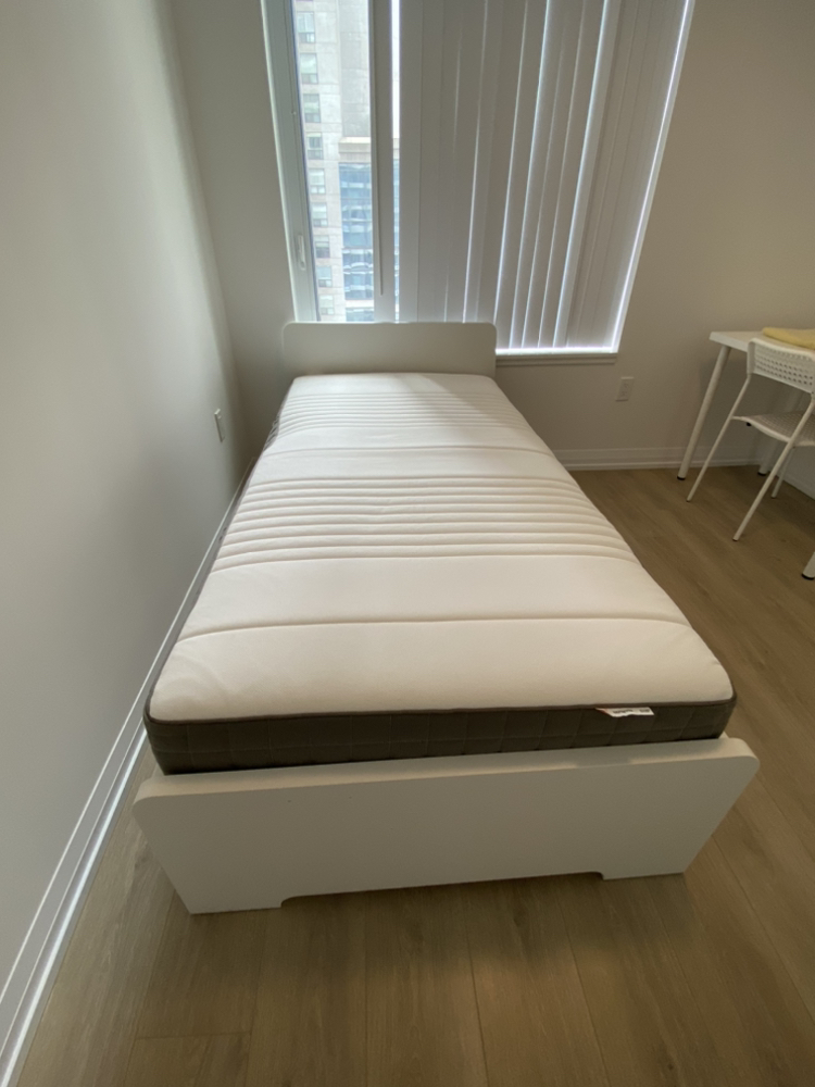 Bed frame & mattress, twin - photo 3
