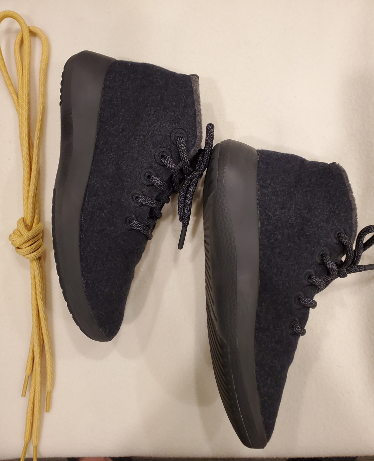 Natural Black Allbird Mizzles, Size 6 image indicator(2)