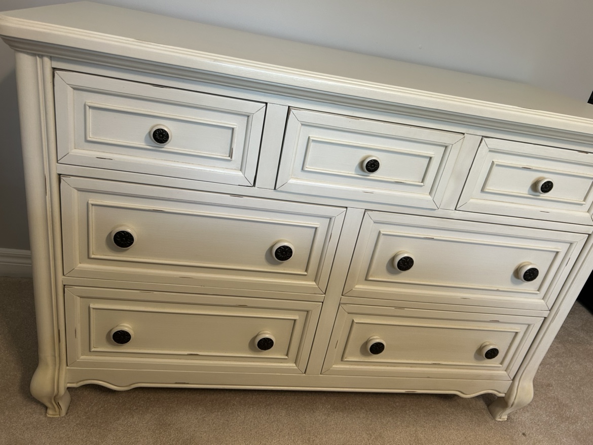 Master bedroom in excellent condition - photo 2