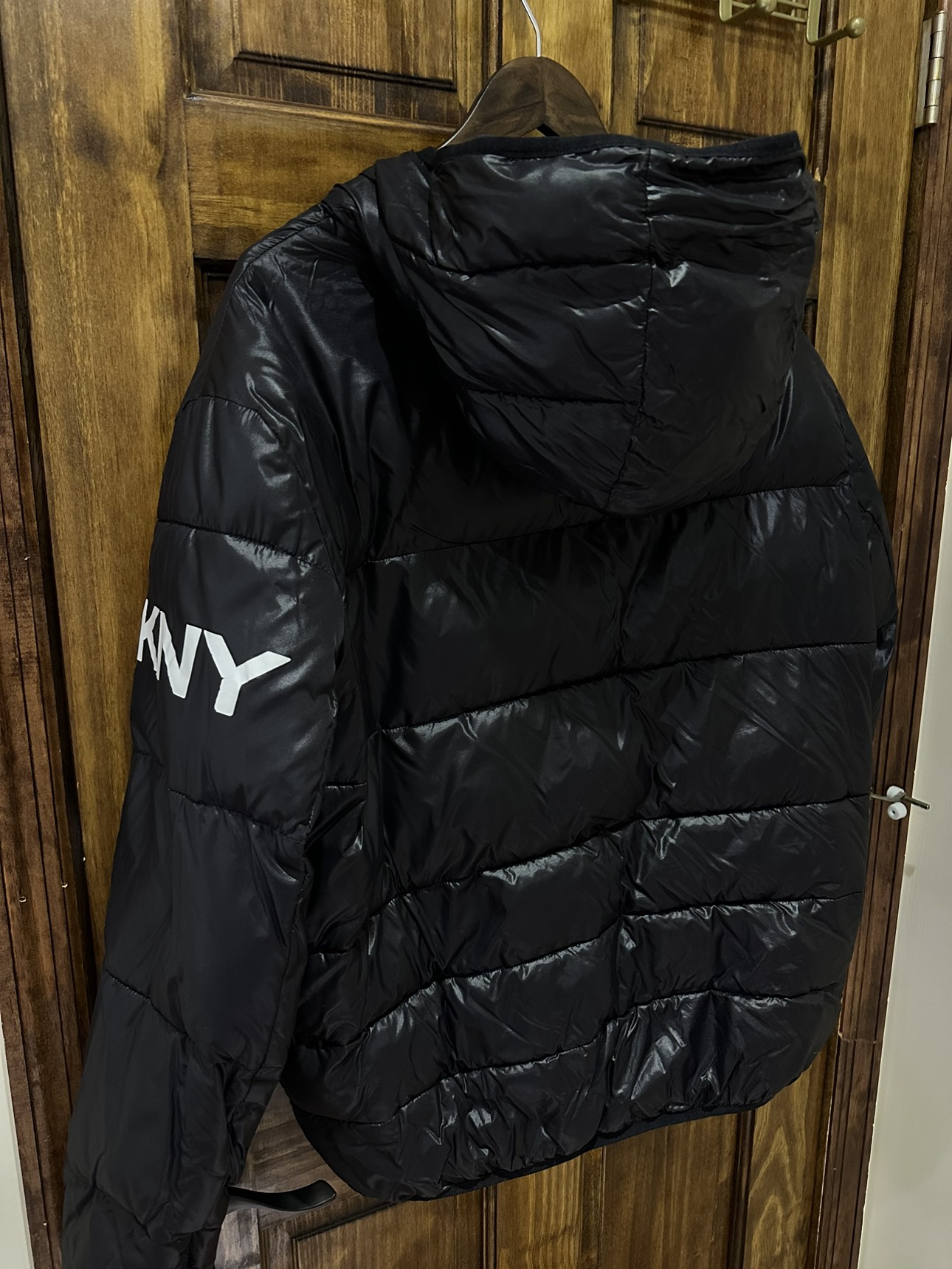 DKNY NWT Men's Black Hooded Puffer Coat. Size Large - photo 2
