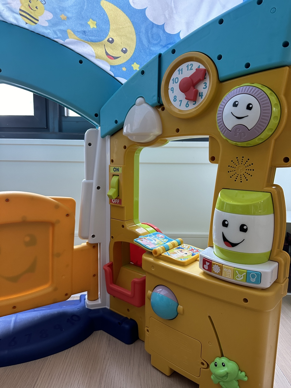 Toy Fisher-Price Laugh & Learn Smart Learning Home image indicator(3)