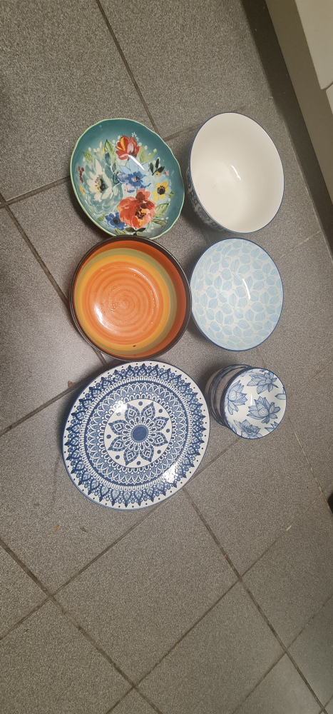 serving bowls and dinner set - photo 2