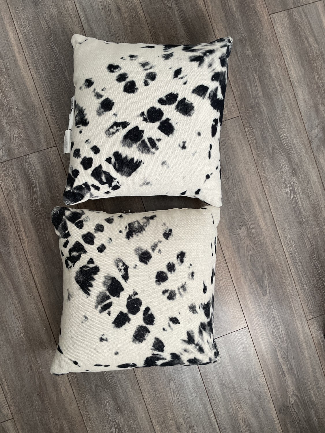 West Elm cushions / pillows 🥕 image indicator(3)