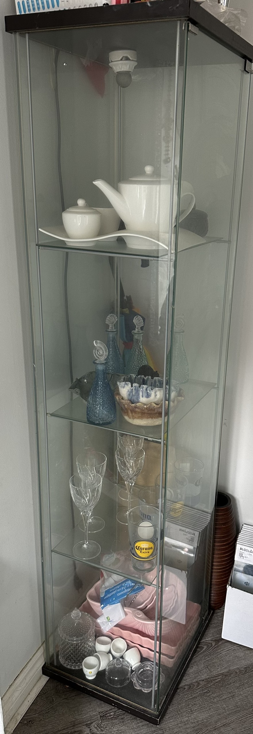 Dining/ Crockery Display Cabinet image indicator(2)