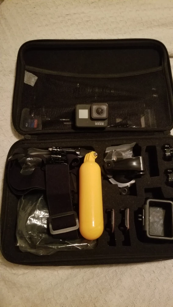 GO PRO 7 BLACK with many accessories and. case. thumbnail