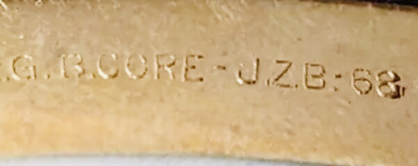 VINTAGE 1/5 9k GOLD BANGLE REINFORCED CORE & SAFETY CHAIN image indicator(6)