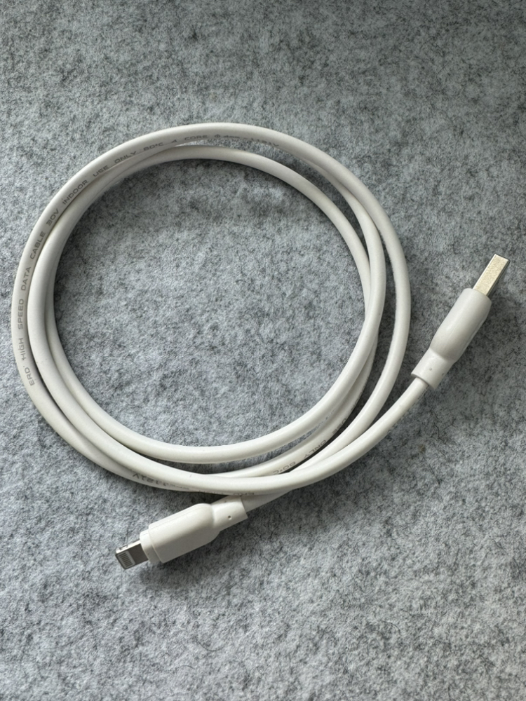 HDMI, Lightening to USB A, Lightening to USB C and Display cable image indicator(2)