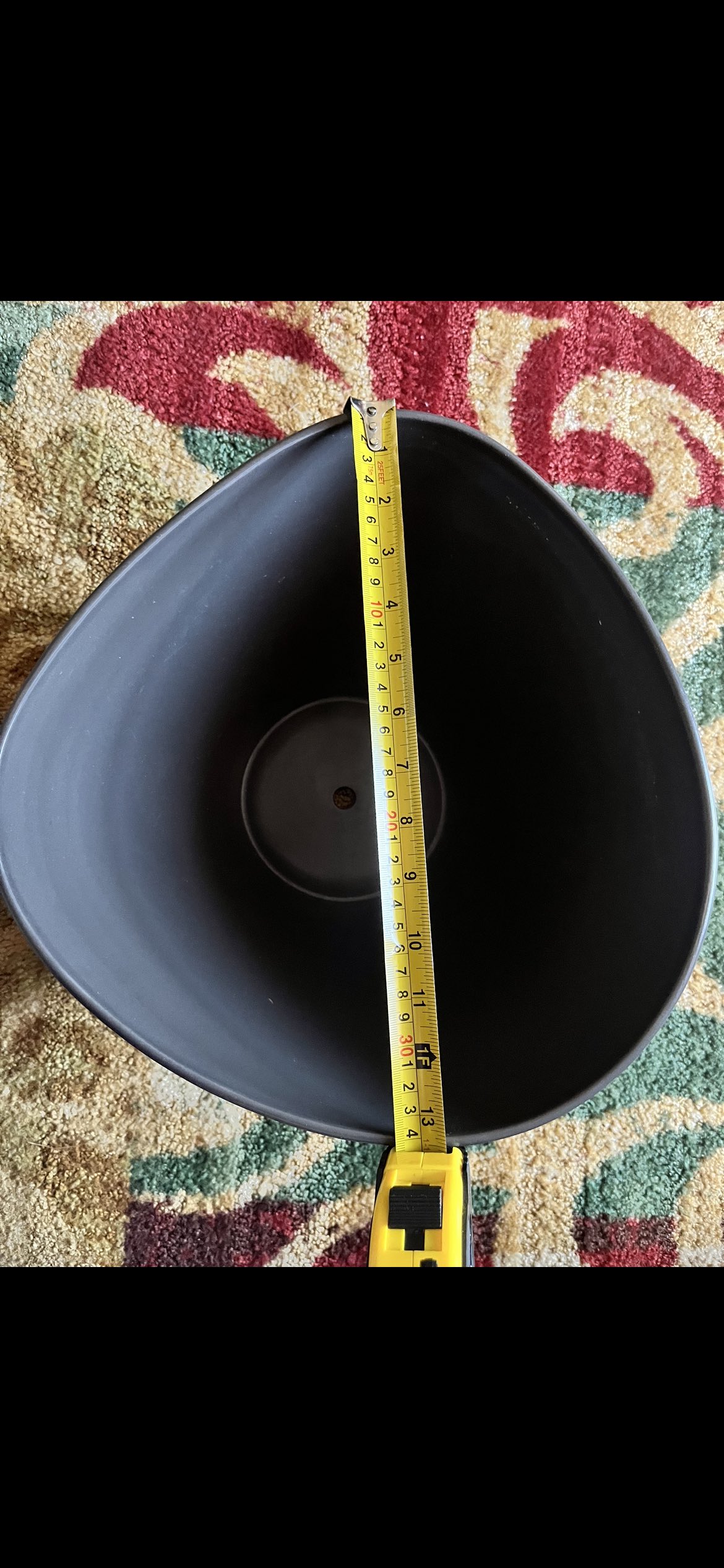 TRIANGULAR PLANTER POT W/ DRAINING PLATE image indicator(3)