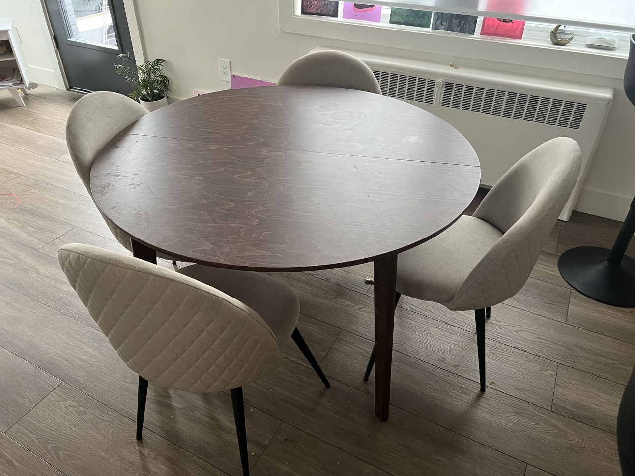 Table with 4 chairs - photo 2