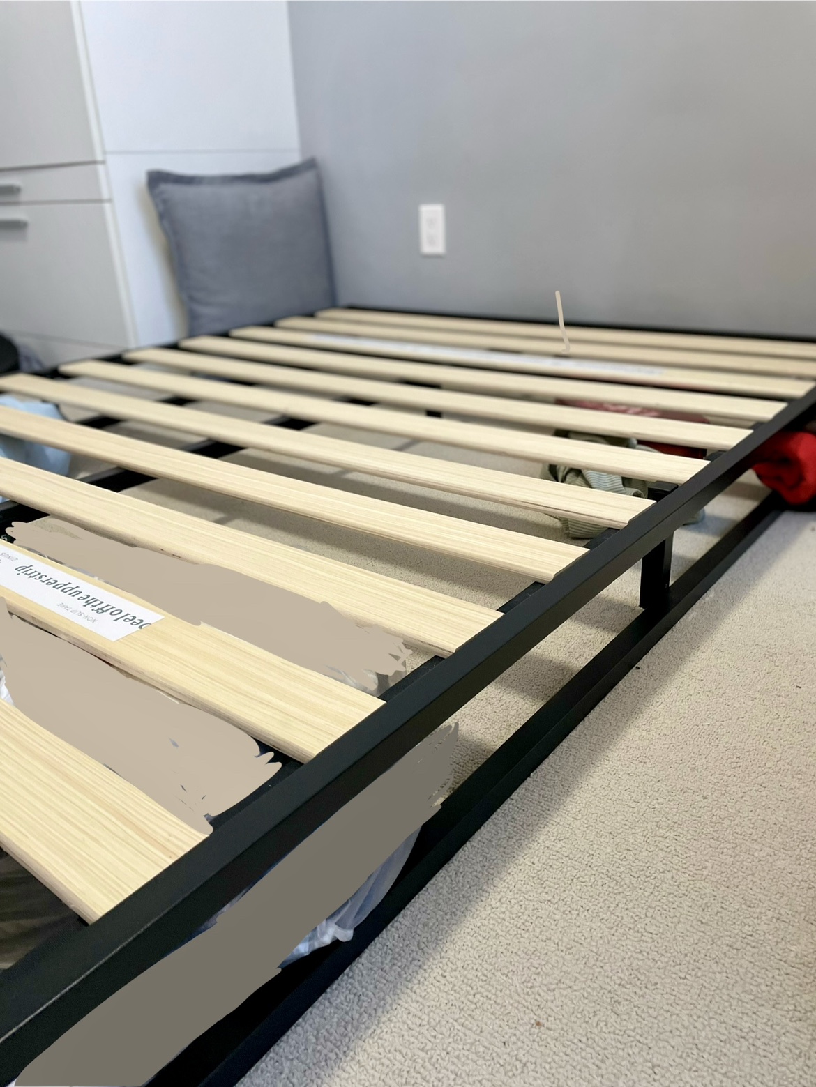Queen size bed frame - photo 2