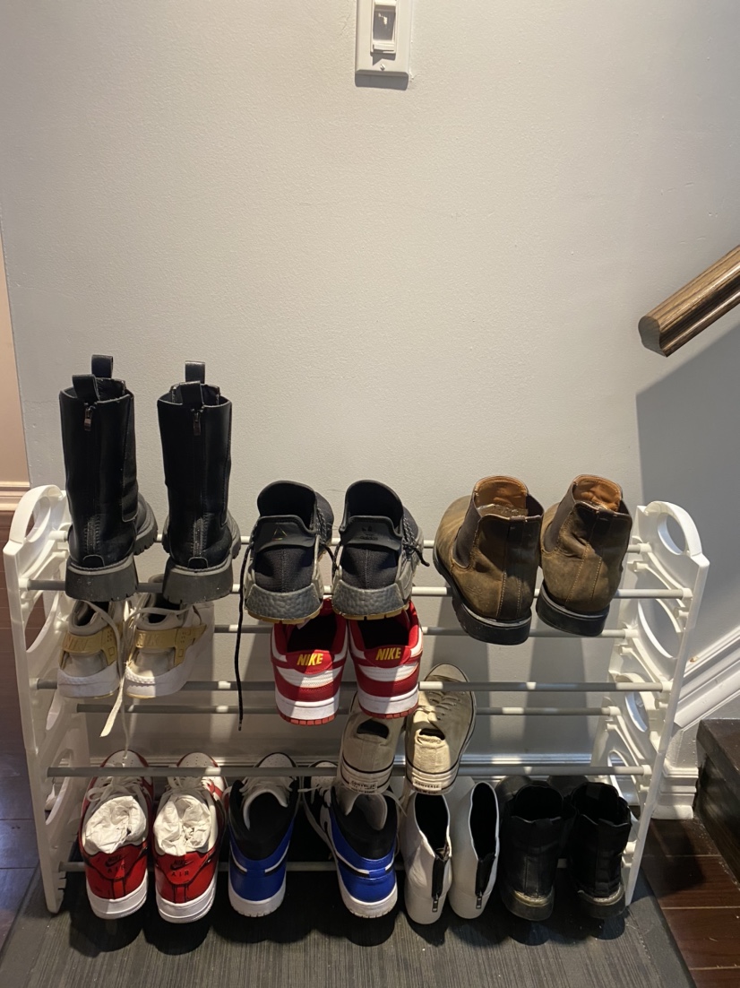 SHOE RACK