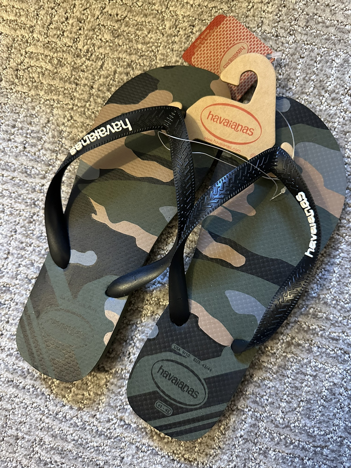 Havaianas Flip Flops / Sandals