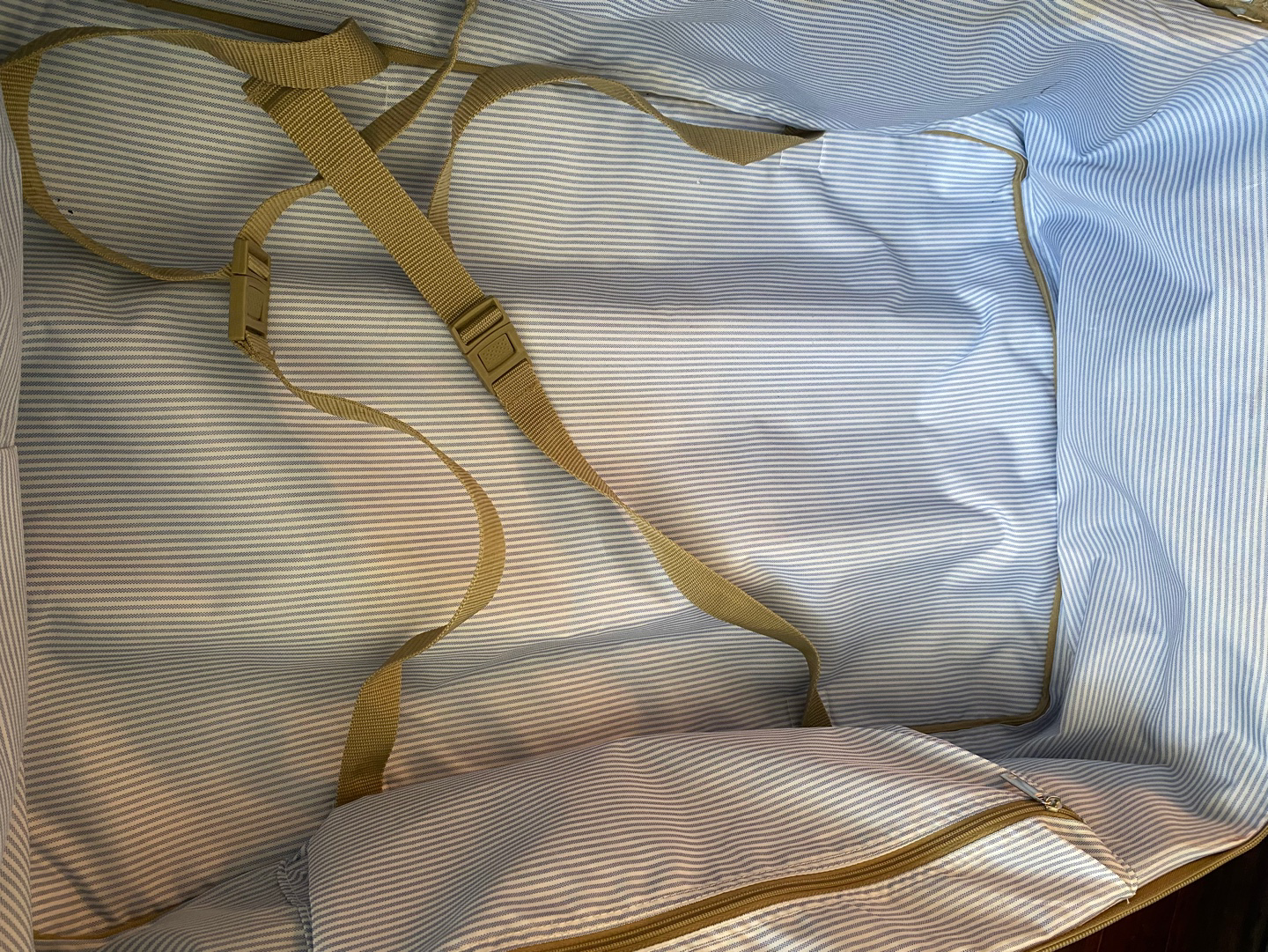 Tommy Hilfiger  28" suitcase image indicator(6)