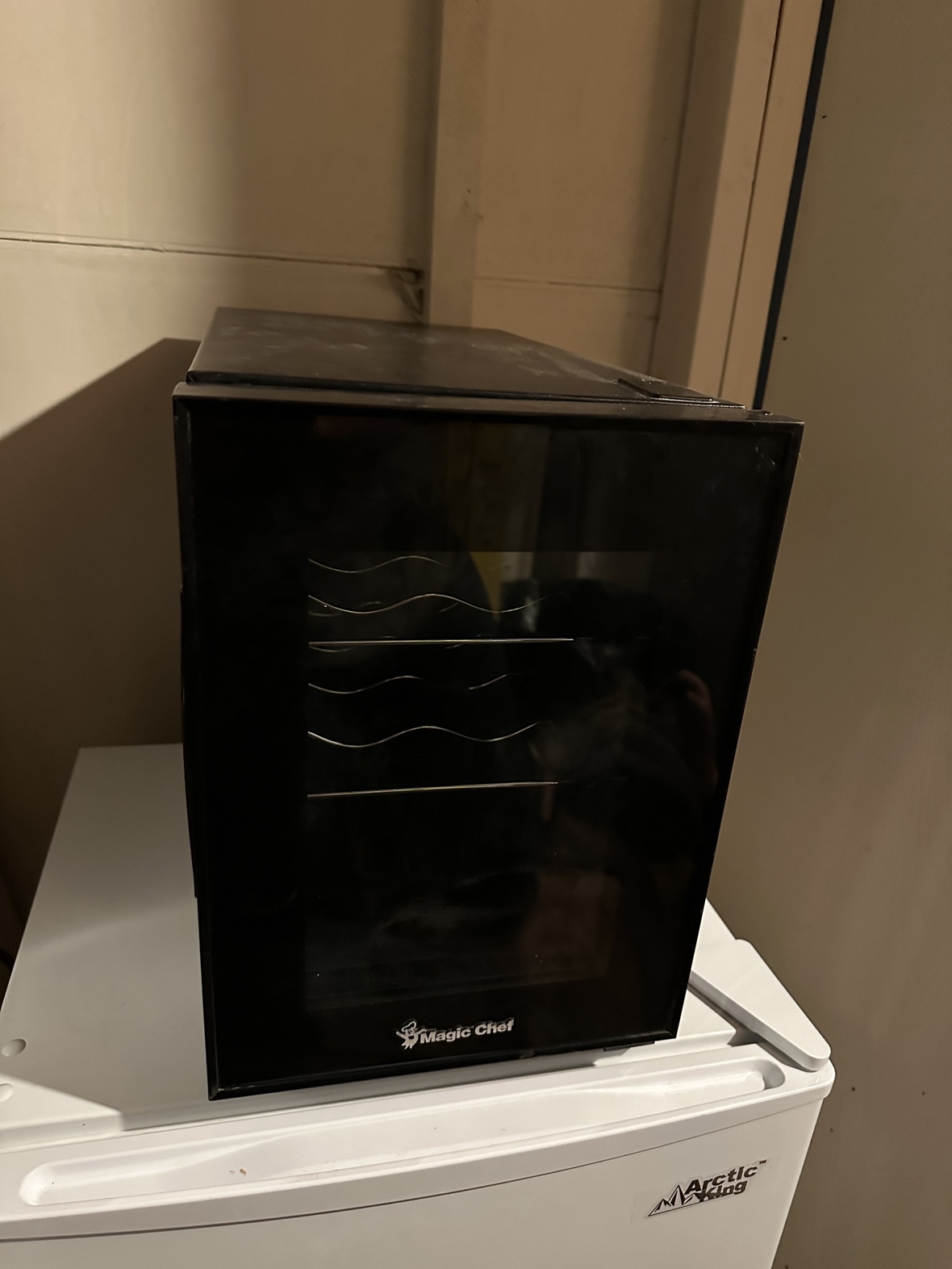 Magic Chef Wine Cooler 🧡