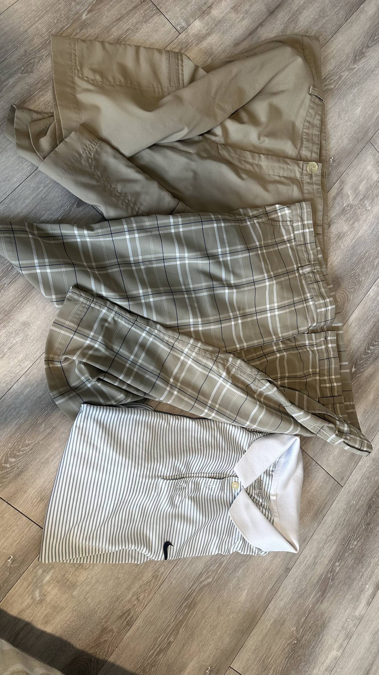 🌸 MAY GIVE AWAY 🌸 3-piece NIKE Golf Men’s Shirt & Short Set, $0