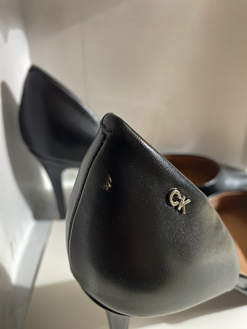 Calvin Klein Women's Gloria Pumps image indicator(4)