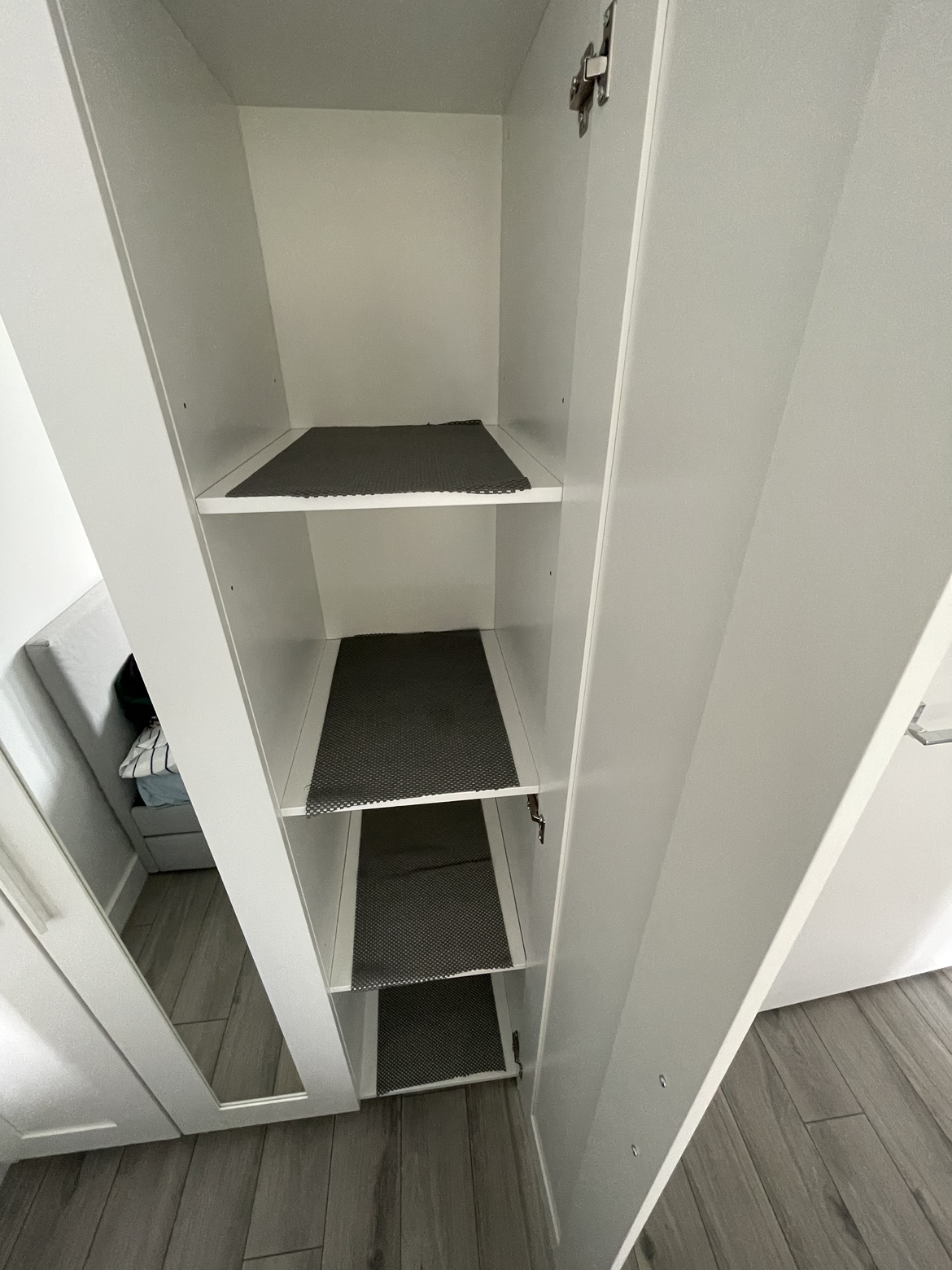 White Cabinet - photo 3