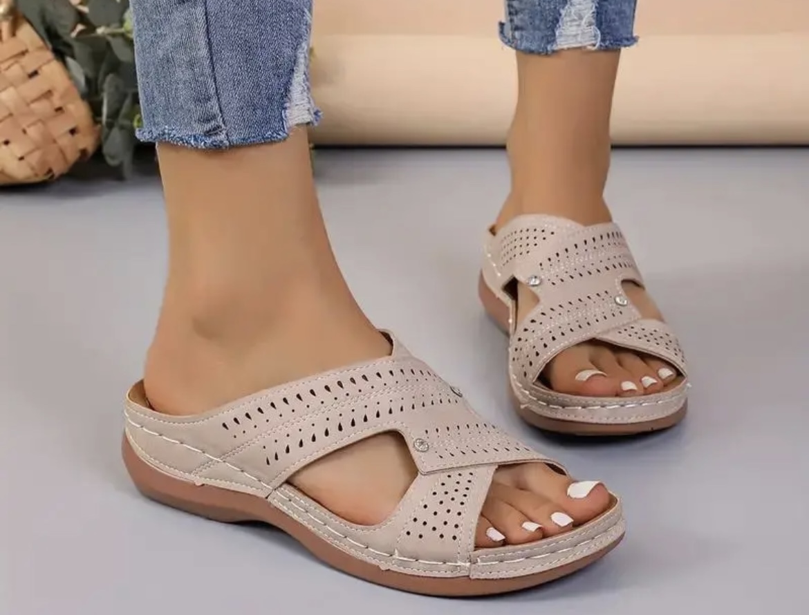 Size 10 thumbnail