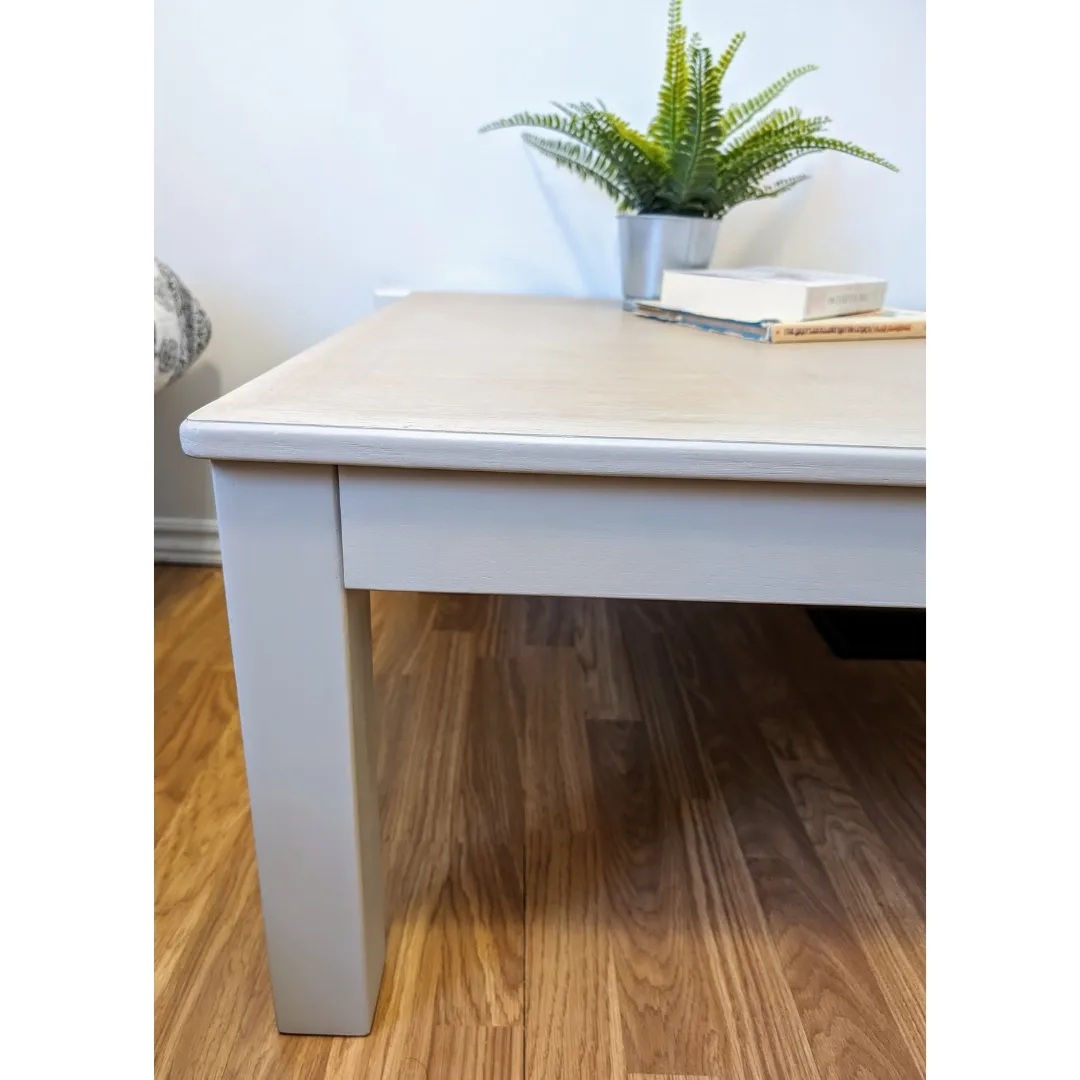 solid wood refinished coffee table ☕ - photo 2