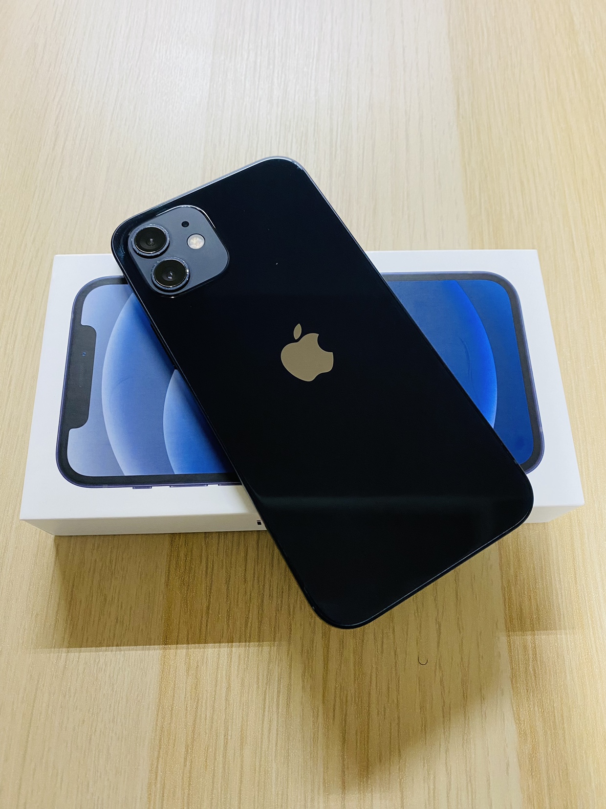 Apple iPhone 12 - 64GB - Black ( Unlocked ) Mint condition - photo 5