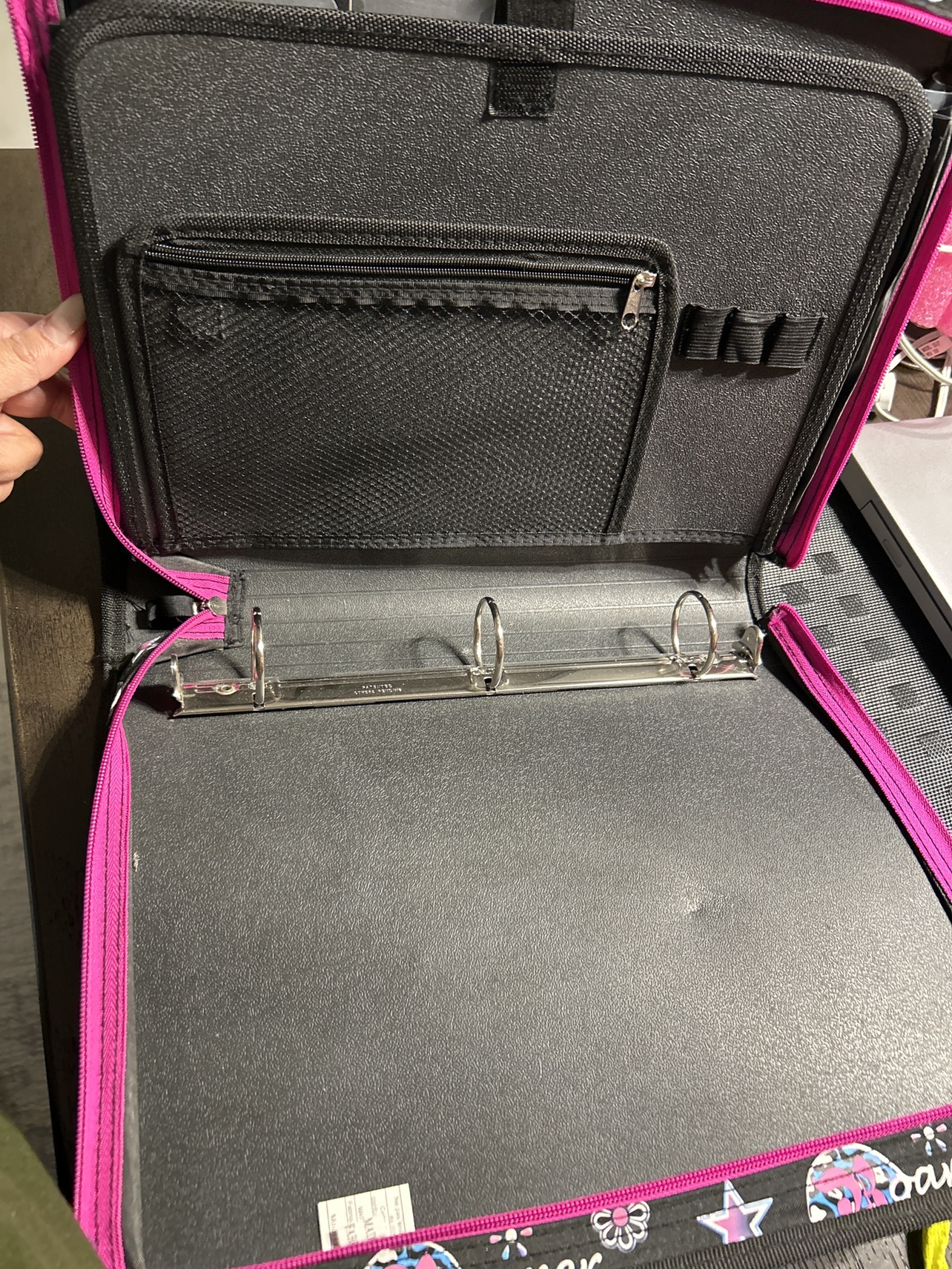 File and binder with extra pockets image indicator(3)