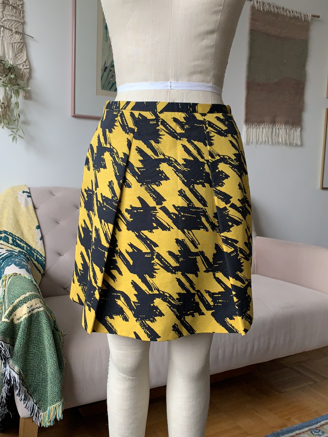 Club Monaco Clueless Cher Pleated Skirt image indicator(3)