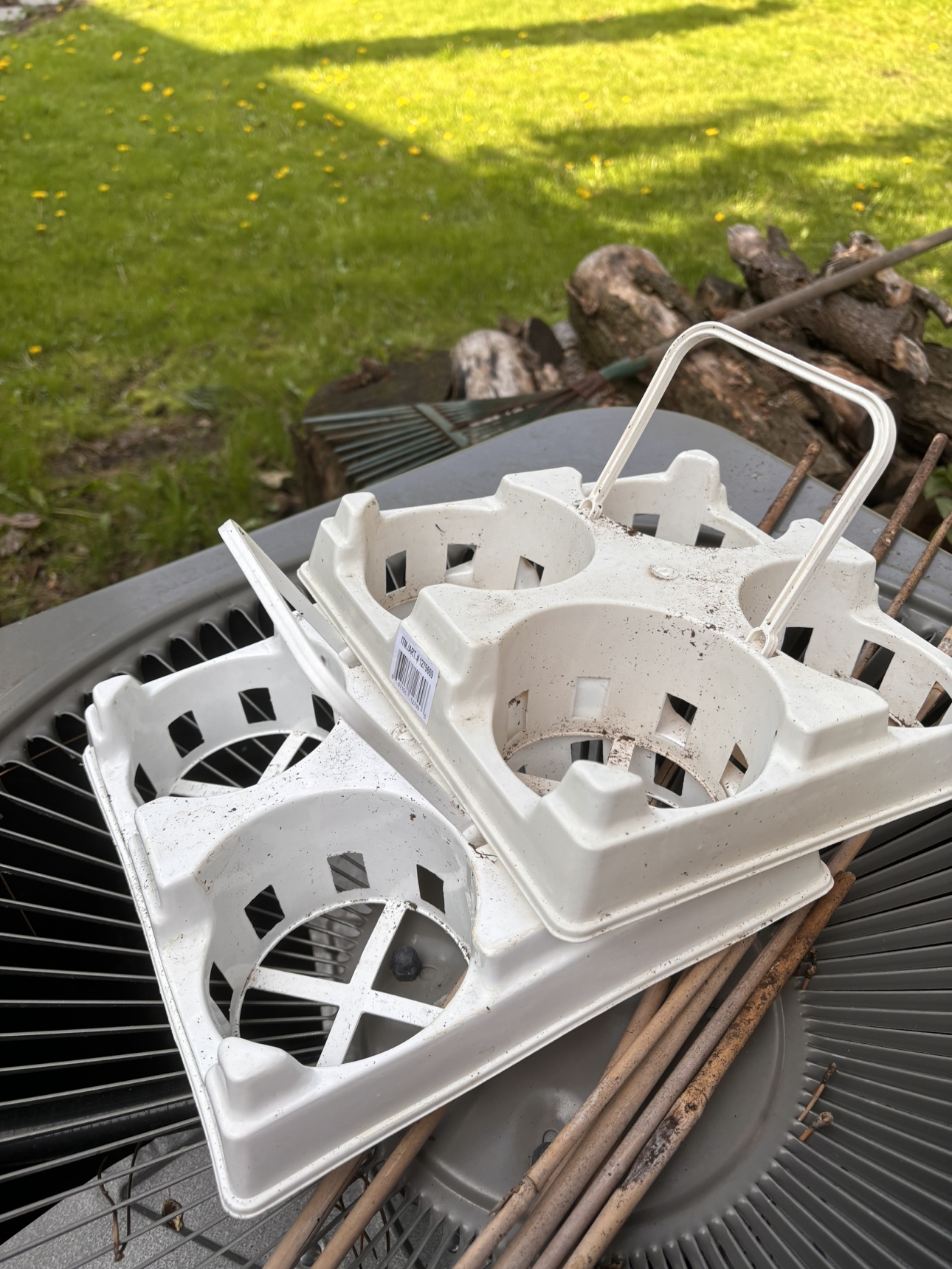 Plastic plant pots and carrying trays image indicator(3)