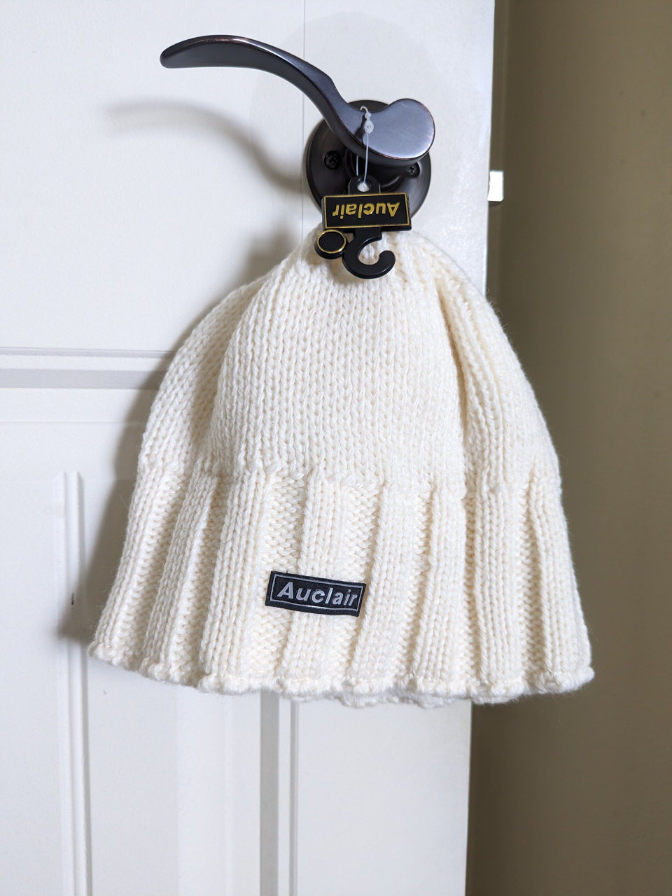 Auclair Cream Beanie BRAND NEW thumbnail