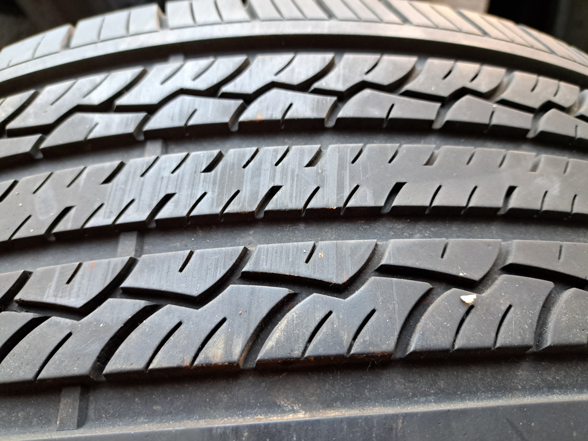 Dodge Durango SUMMER tires image indicator(5)