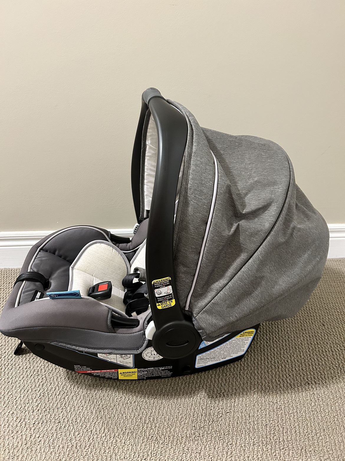Graco click and connect infant car seat