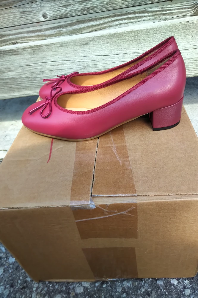 New Red Leather Pumps size 37 image indicator(3)