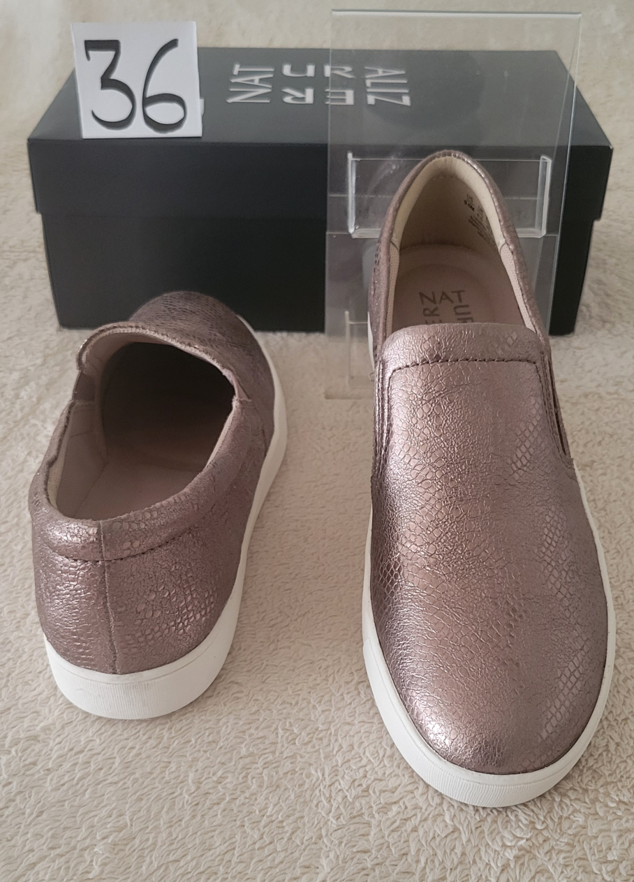 Naturalizer Women's Shoes image indicator(2)