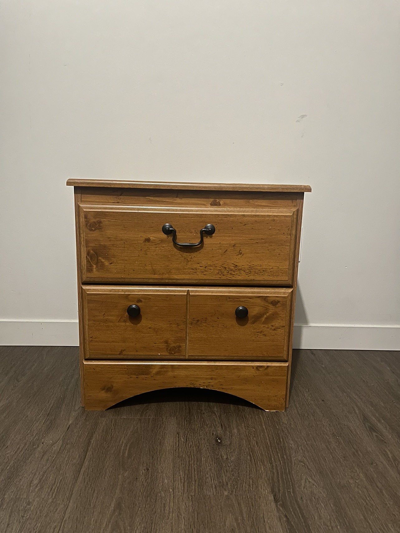 Bedside table