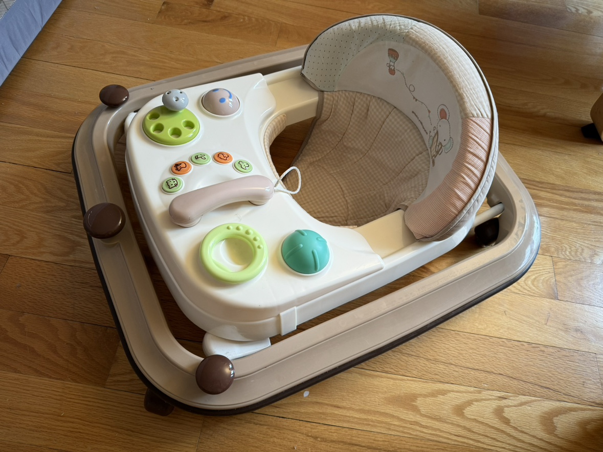 Baby walker thumbnail