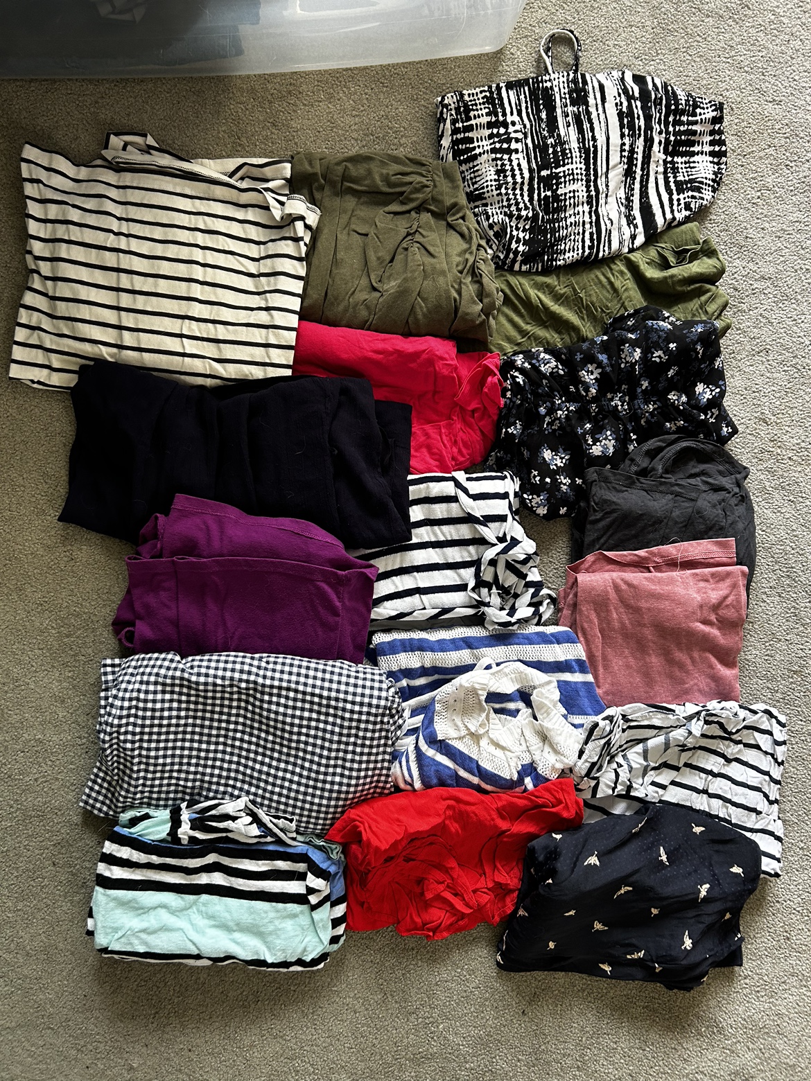 Maternity Clothes - photo 2