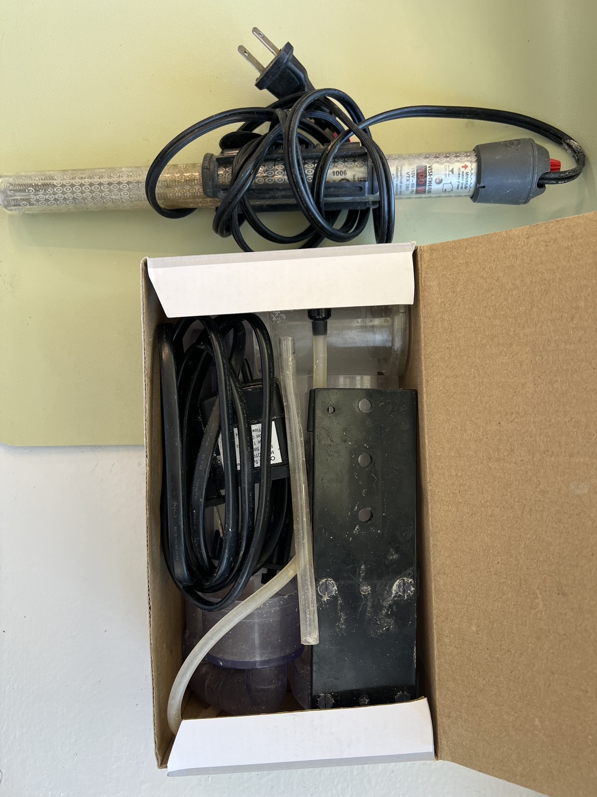 Nano Skimmer and 200w heater image indicator(2)