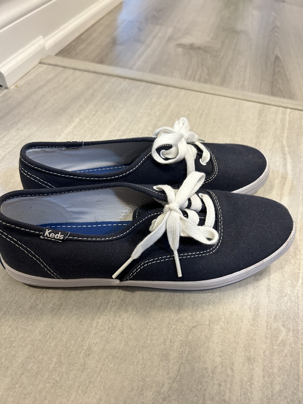 Almost brand new Keds image indicator(3)