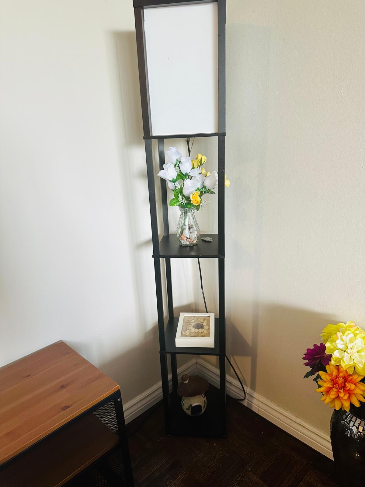 Floor lamp