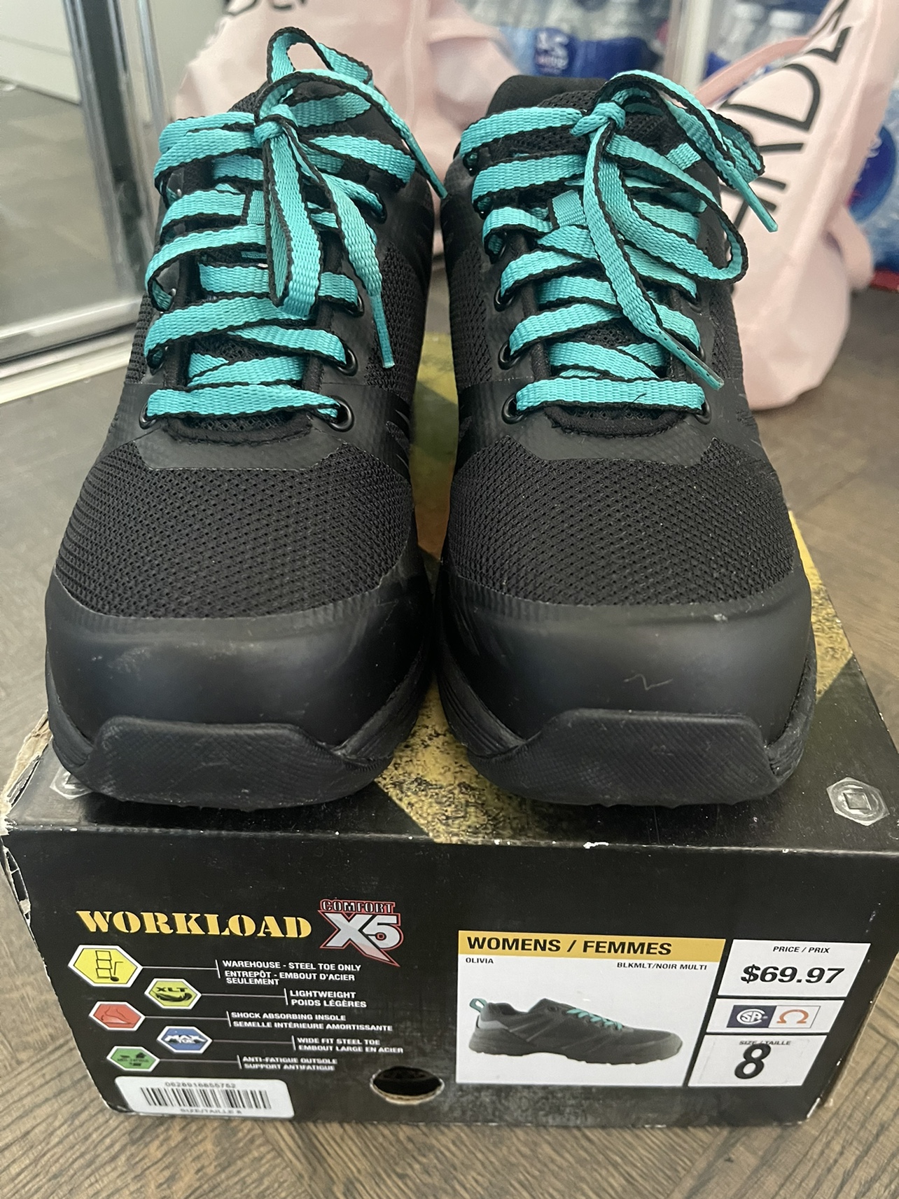 Work shoes