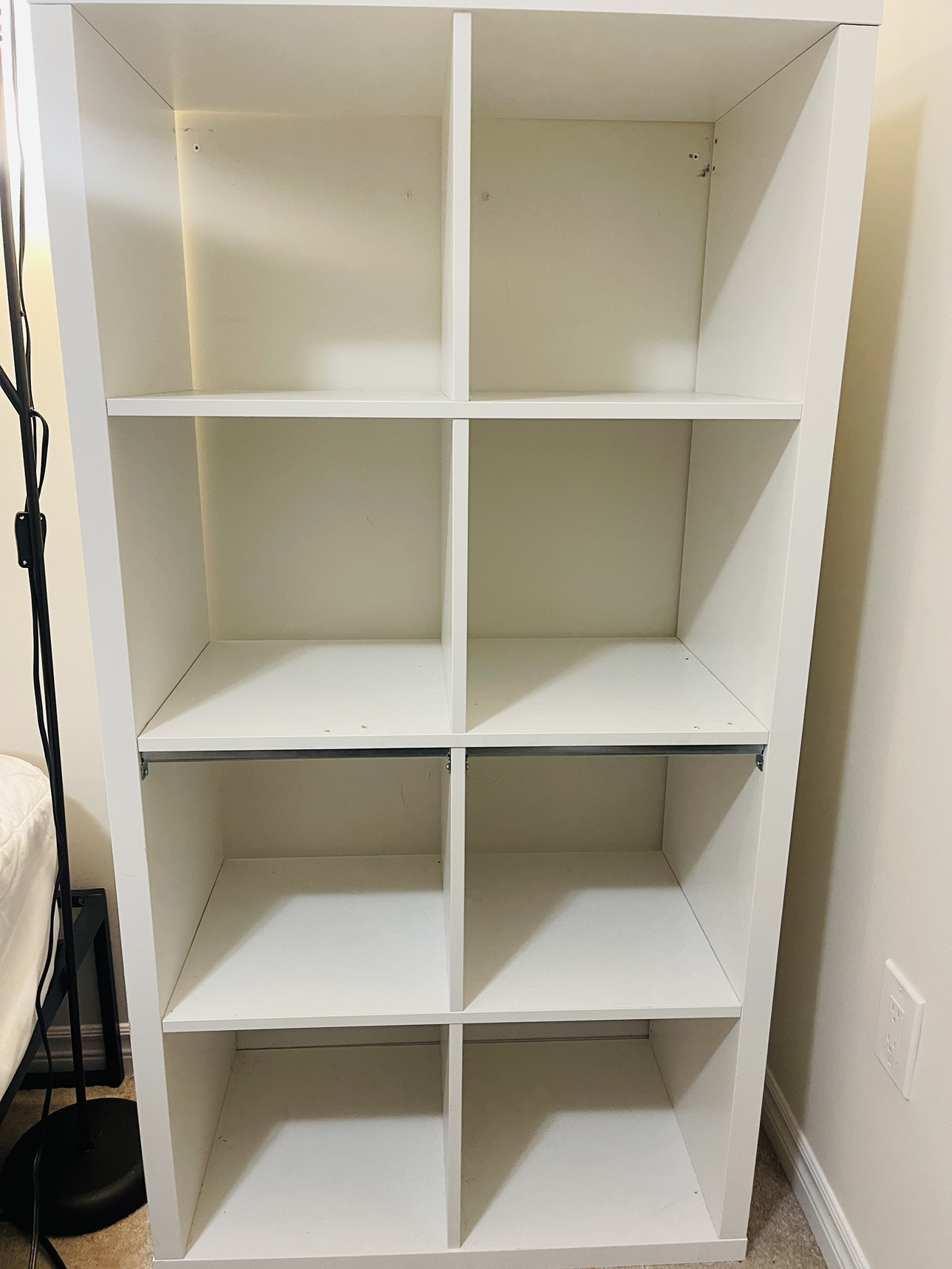 URGENT SALE- Ikea White Kallax (Bookshelf/Cabinet/Storage unit) - photo 3