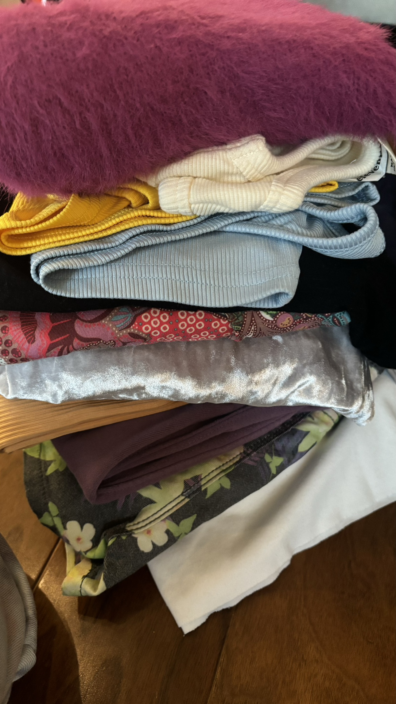 Summer BUNDLE- Nike, Champion, Adidas and MORE!