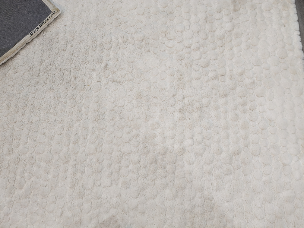 white fluffy rug extra soft image indicator(2)
