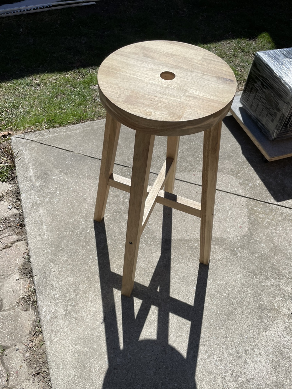 🥕 Wooden high stool for kitchen counter height. image indicator(3)