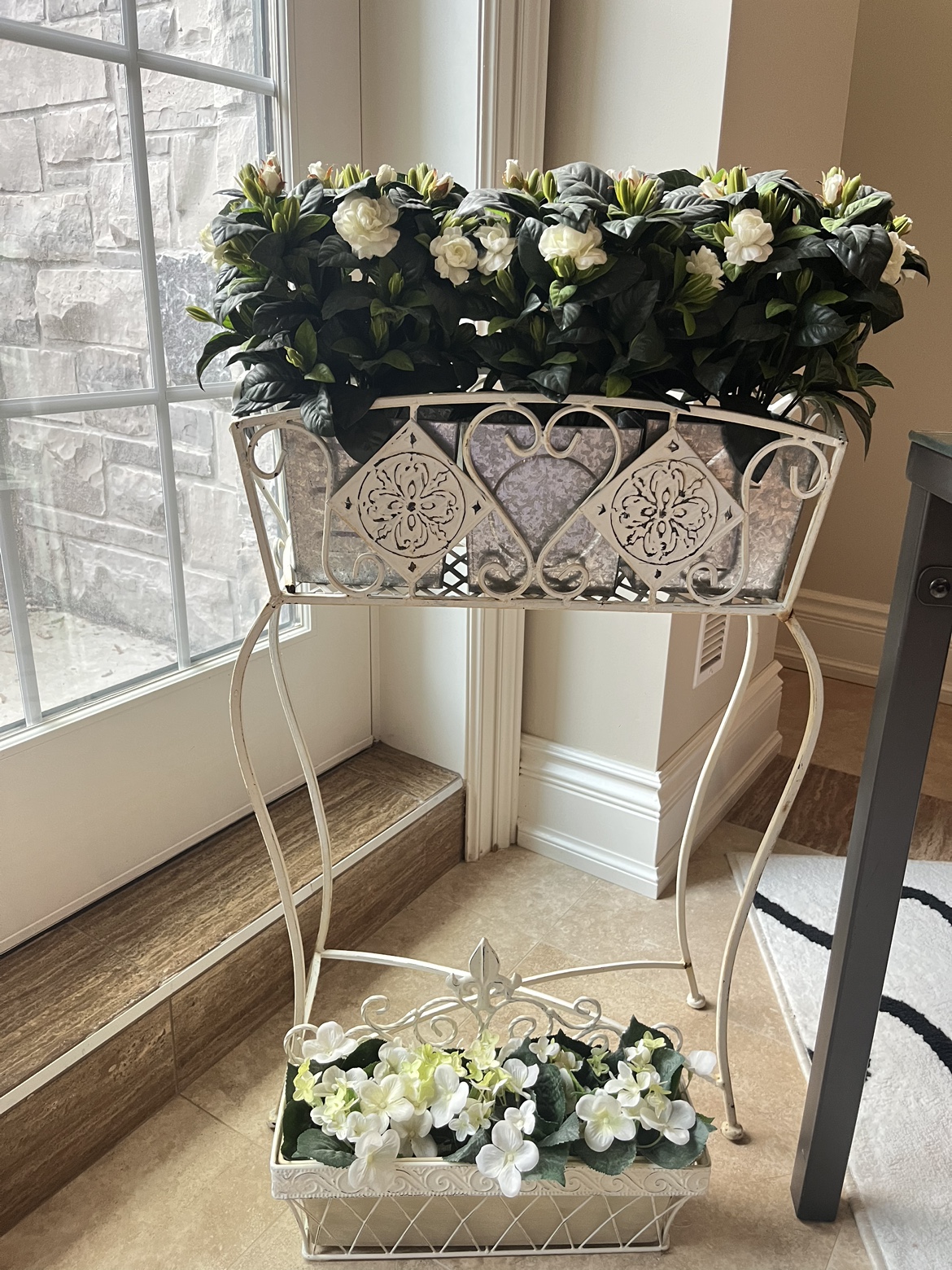Moving sale Flower decoration