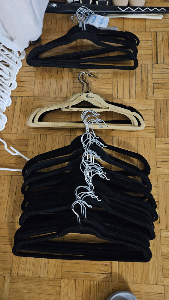 Cloth Hangers - photo 2