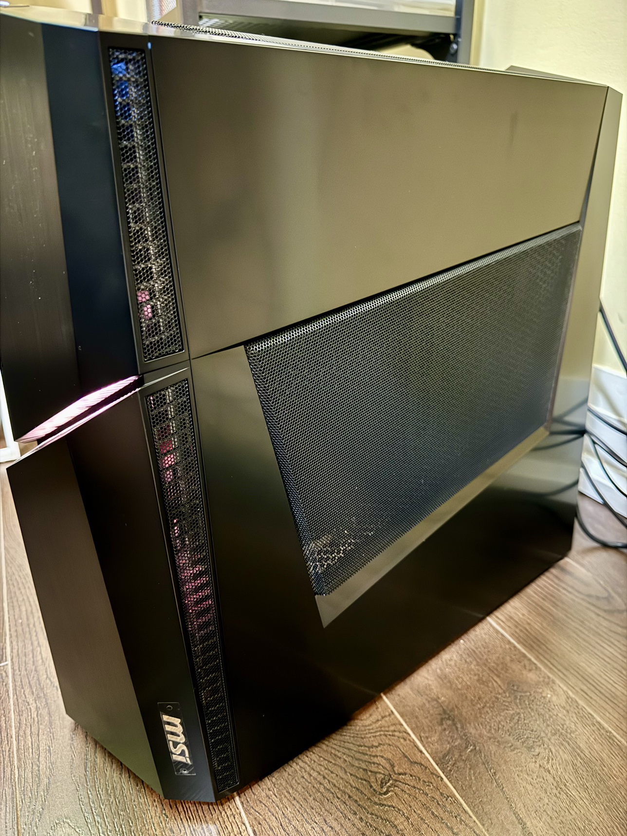 RTX 4080 Gaming PC *Moving Sale* - photo 2
