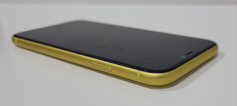 iPhone 11 YELLOW 128 GB UNLOCKED EXCELLENT CONDITION - photo 5