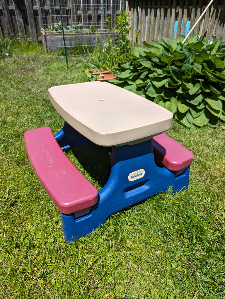 Little Tikes Kids Picnic Table
